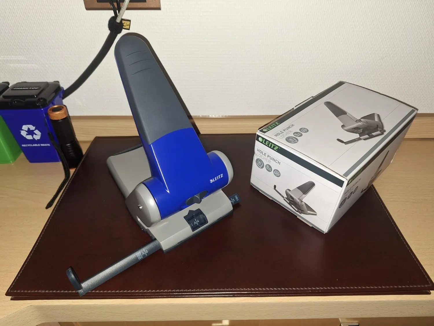 Leitz 5180 perforatrice 65 fogli rossa metallo