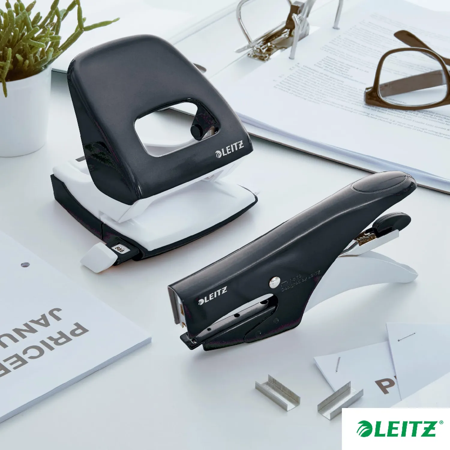 Leitz WOW 55472095 cucitrice a pinza 15 fogli nero metallo