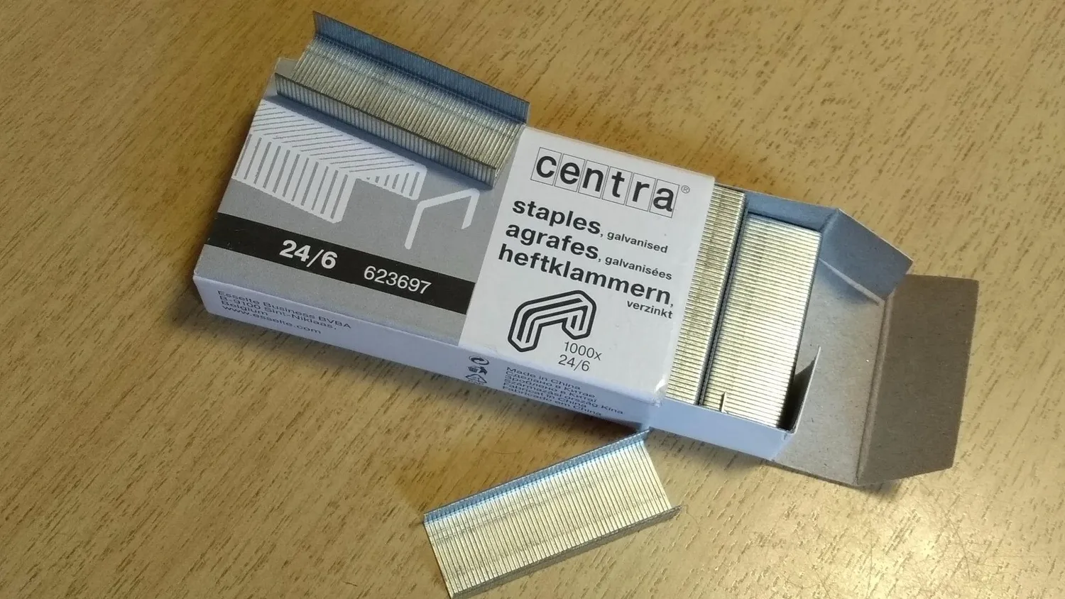 Esselte Centra 623697 punti metallici 24/6 1000 pezzi universali