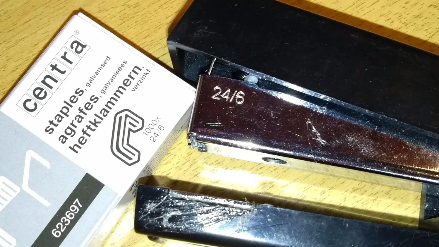 Esselte Centra 623697 punti metallici 24/6 1000 pezzi universali